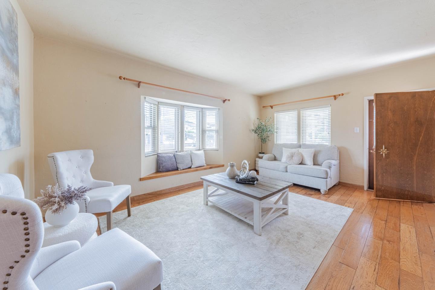 Detail Gallery Image 5 of 39 For 1125 Kimball Ave, Seaside,  CA 93955 - 2 Beds | 1 Baths