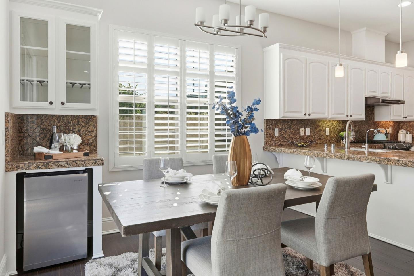 Detail Gallery Image 11 of 33 For 15425 La Rocca Pl, Morgan Hill,  CA 95037 - 4 Beds | 2/1 Baths