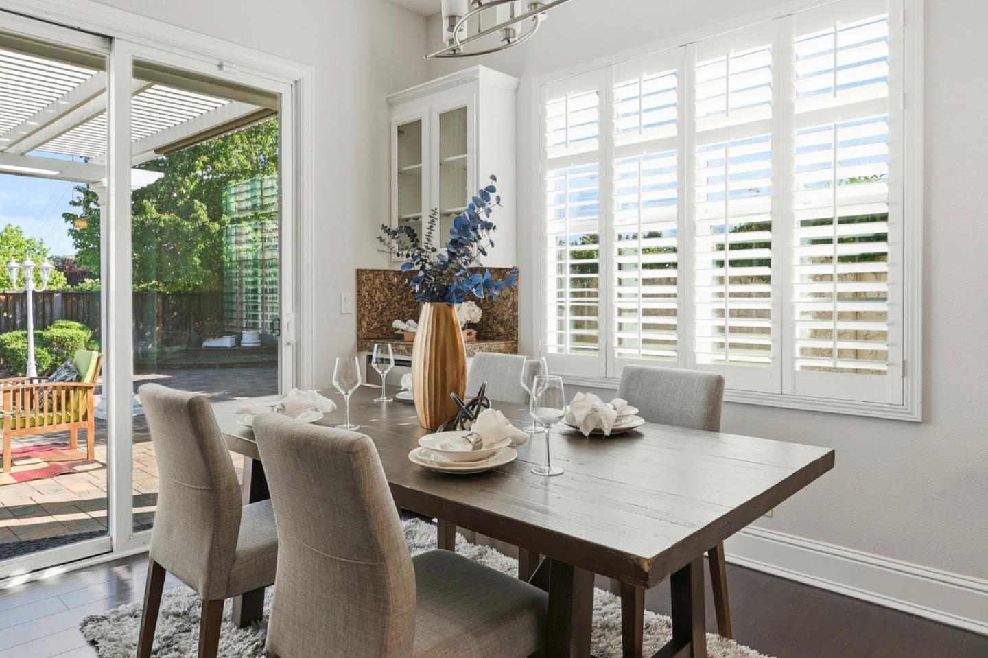 Detail Gallery Image 12 of 33 For 15425 La Rocca Pl, Morgan Hill,  CA 95037 - 4 Beds | 2/1 Baths