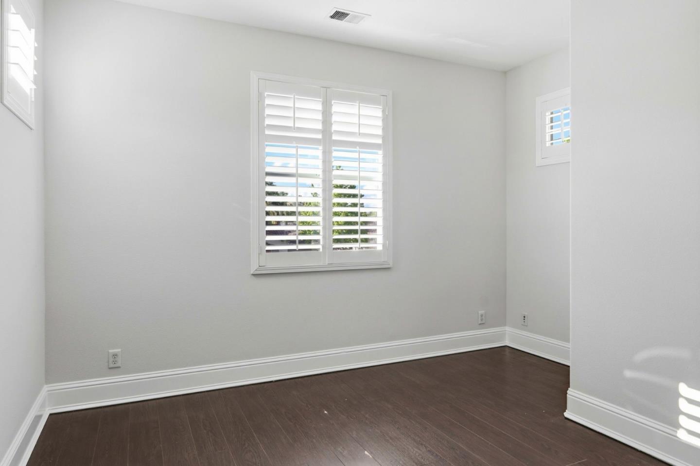 Detail Gallery Image 20 of 33 For 15425 La Rocca Pl, Morgan Hill,  CA 95037 - 4 Beds | 2/1 Baths