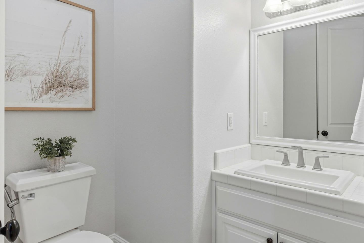 Detail Gallery Image 22 of 33 For 15425 La Rocca Pl, Morgan Hill,  CA 95037 - 4 Beds | 2/1 Baths