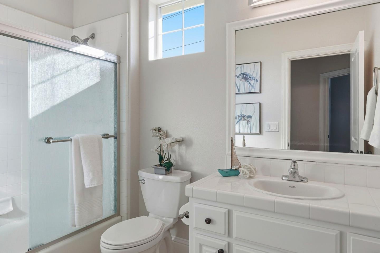 Detail Gallery Image 23 of 33 For 15425 La Rocca Pl, Morgan Hill,  CA 95037 - 4 Beds | 2/1 Baths