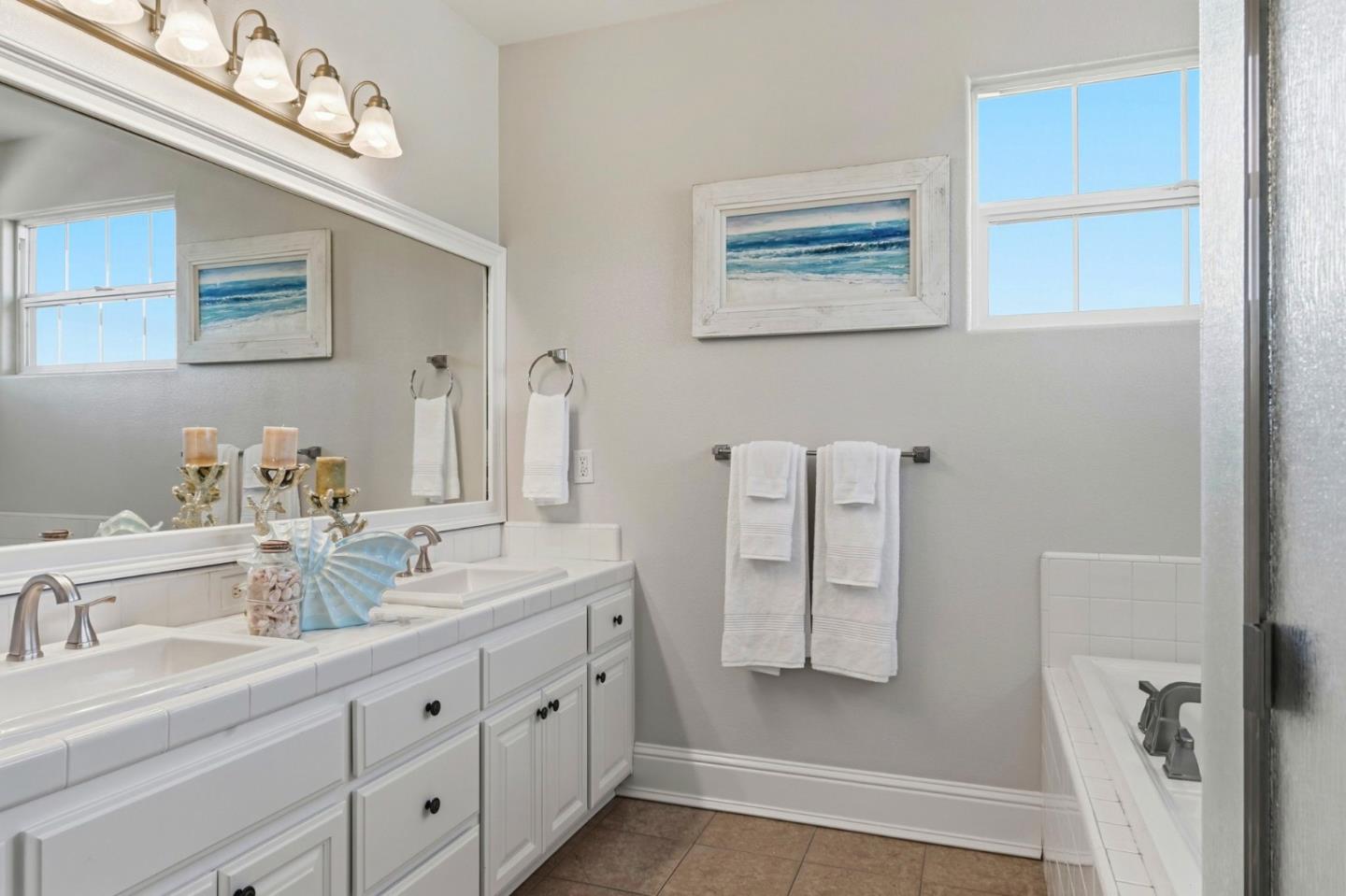Detail Gallery Image 25 of 33 For 15425 La Rocca Pl, Morgan Hill,  CA 95037 - 4 Beds | 2/1 Baths