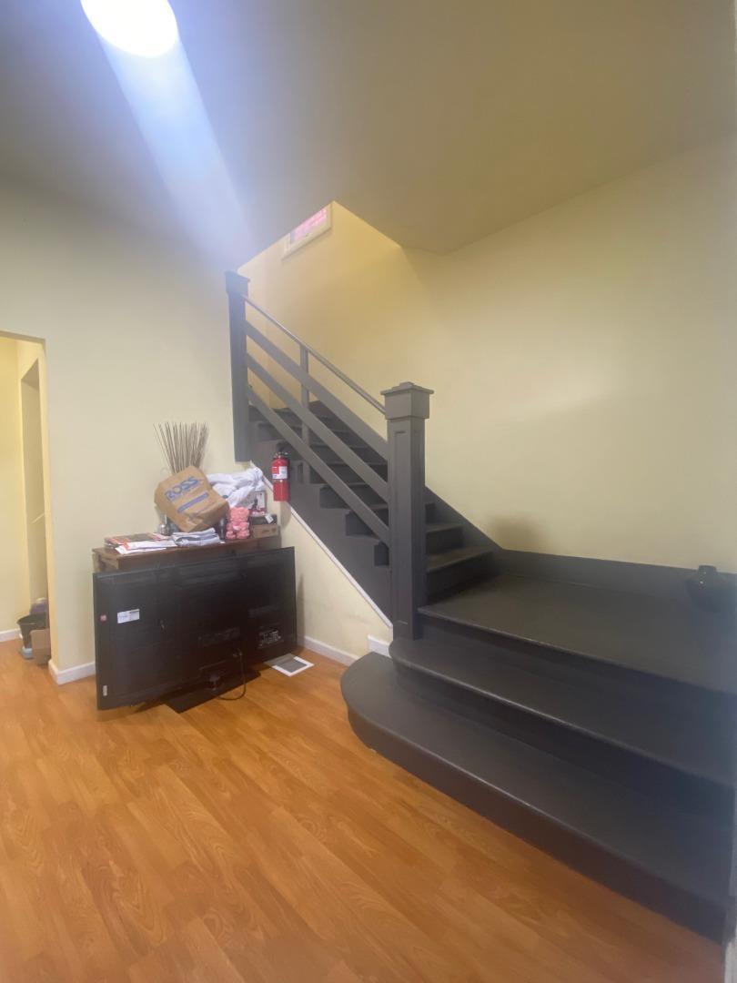 Detail Gallery Image 18 of 22 For 621 S 6th St, San Jose,  CA 95112 - 15 Beds | 4 Baths