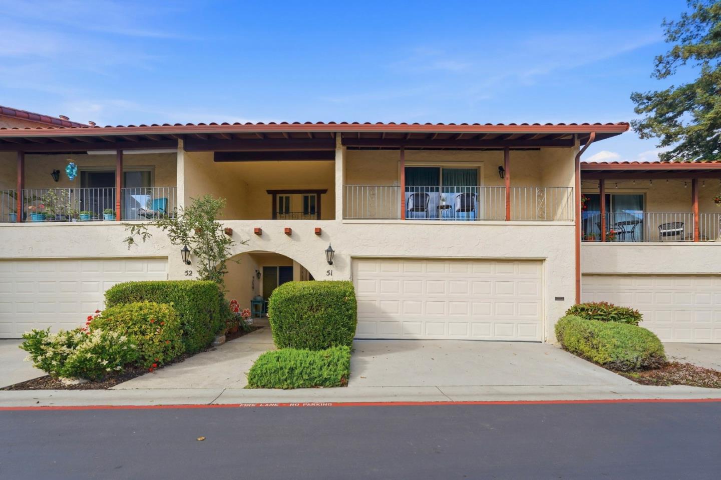 Front Image Thumbnail for ML82042836