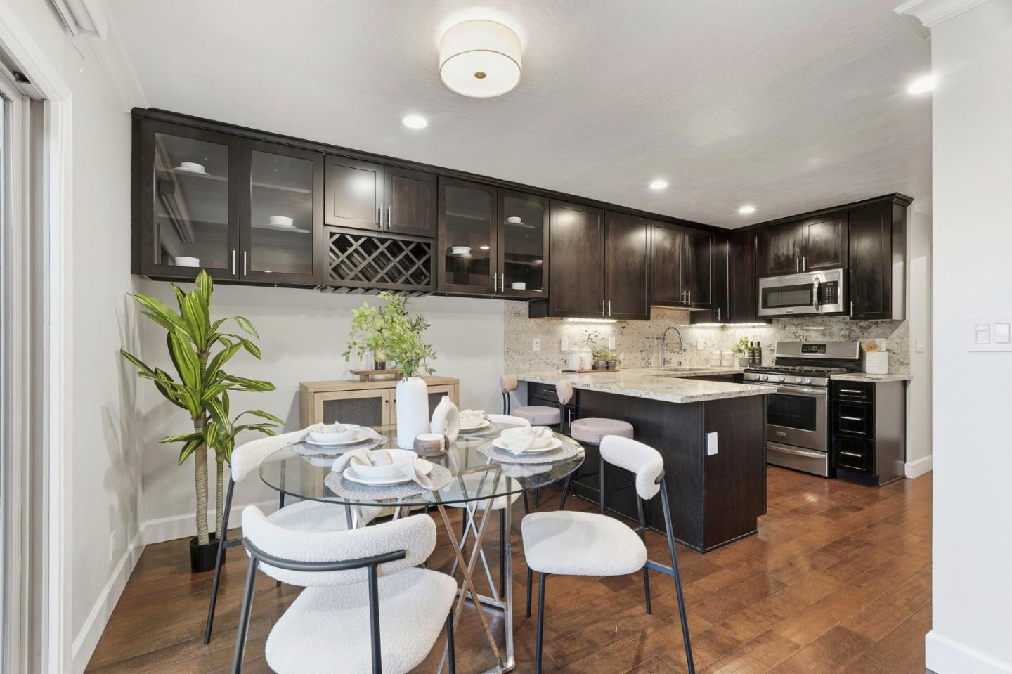 Detail Gallery Image 12 of 62 For 120 Carlton Ave #51,  Los Gatos,  CA 95032 - 3 Beds | 2/1 Baths