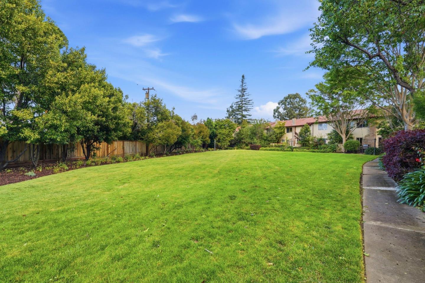 Detail Gallery Image 42 of 62 For 120 Carlton Ave #51,  Los Gatos,  CA 95032 - 3 Beds | 2/1 Baths