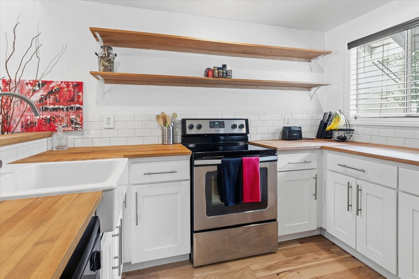 Photo #5: ML82042837 Listing: Photo #5