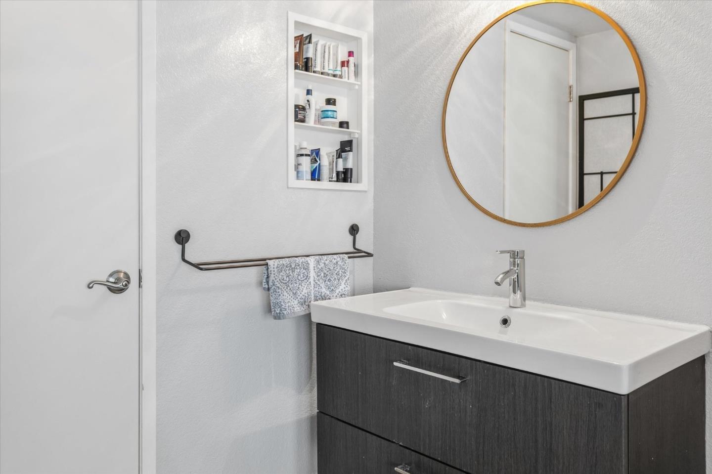 Photo #8: ML82042837 Listing: Photo #8