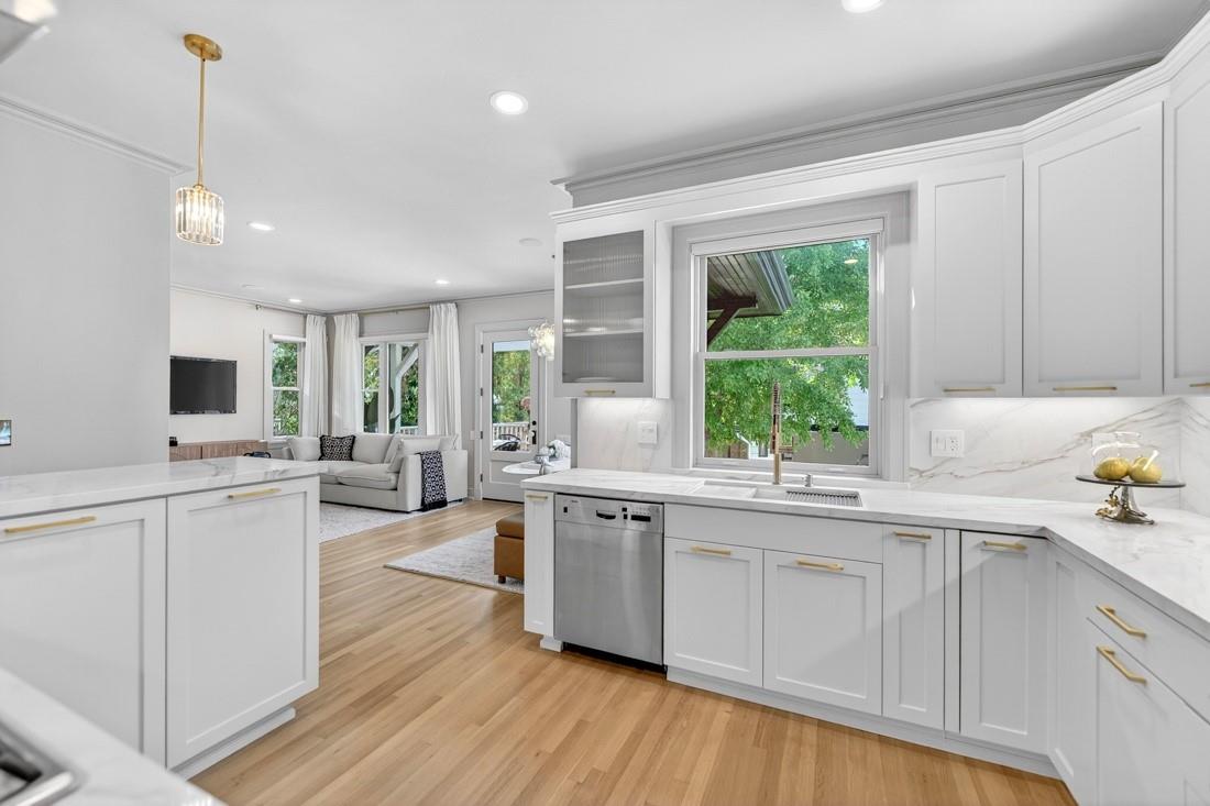 Detail Gallery Image 13 of 48 For 117 Edelen Ave, Los Gatos,  CA 95030 - 5 Beds | 4/1 Baths