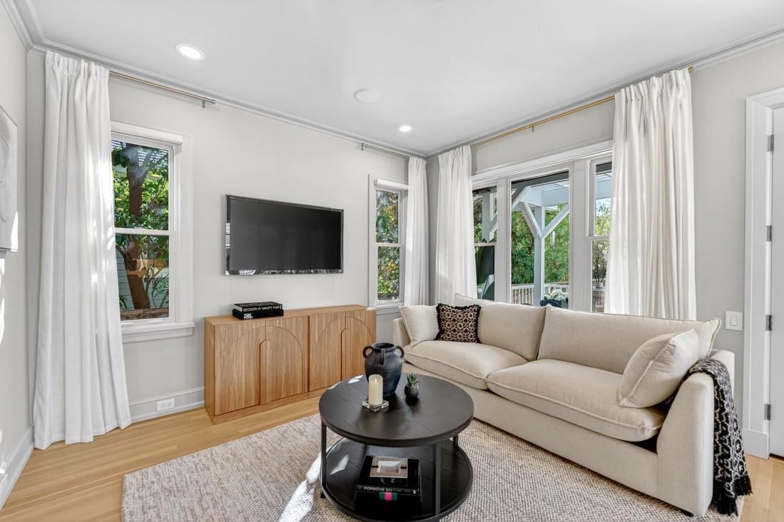 Detail Gallery Image 18 of 48 For 117 Edelen Ave, Los Gatos,  CA 95030 - 5 Beds | 4/1 Baths