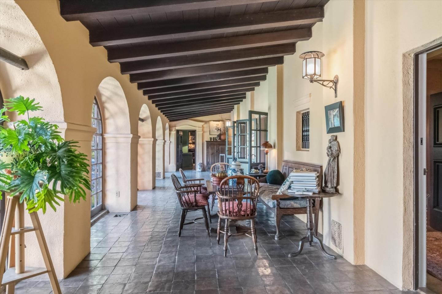 Detail Gallery Image 15 of 80 For 18000 Overlook Rd, Los Gatos,  CA 95030 - 7 Beds | 4/1 Baths