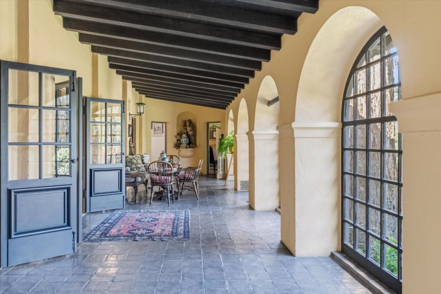 Detail Gallery Image 17 of 80 For 18000 Overlook Rd, Los Gatos,  CA 95030 - 7 Beds | 4/1 Baths