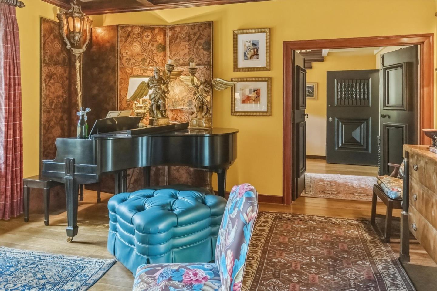 Detail Gallery Image 25 of 80 For 18000 Overlook Rd, Los Gatos,  CA 95030 - 7 Beds | 4/1 Baths