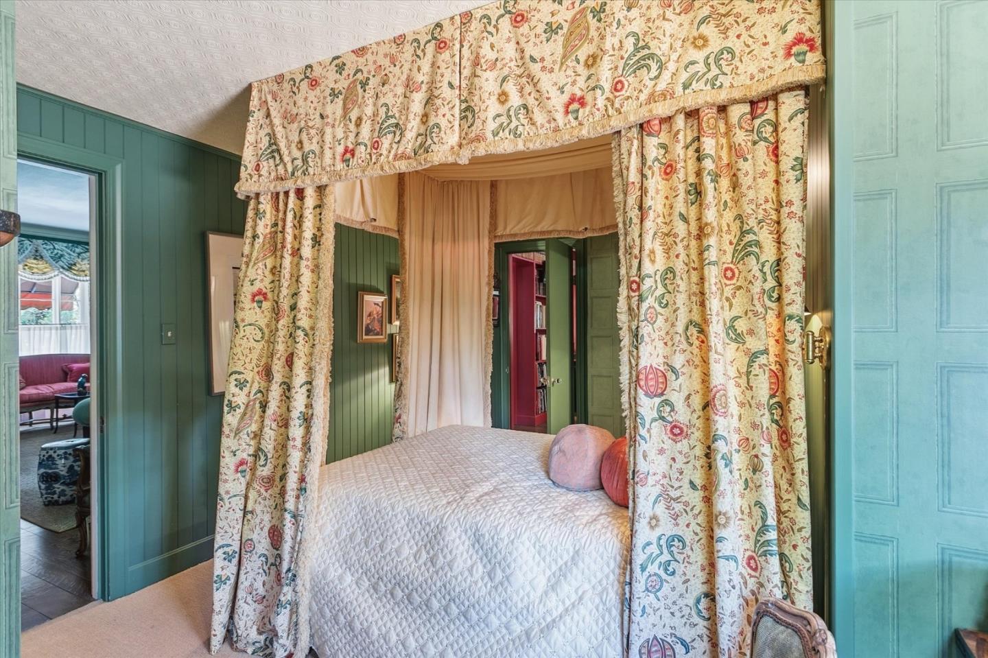 Detail Gallery Image 37 of 80 For 18000 Overlook Rd, Los Gatos,  CA 95030 - 7 Beds | 4/1 Baths