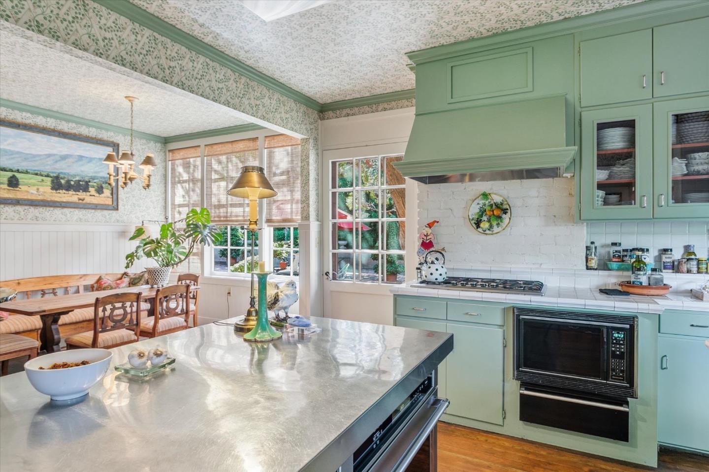 Detail Gallery Image 46 of 80 For 18000 Overlook Rd, Los Gatos,  CA 95030 - 7 Beds | 4/1 Baths