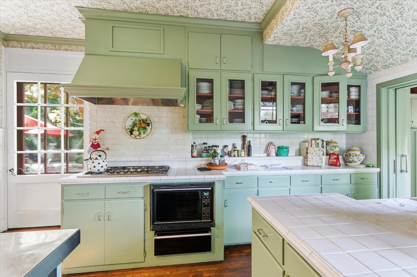 Detail Gallery Image 47 of 80 For 18000 Overlook Rd, Los Gatos,  CA 95030 - 7 Beds | 4/1 Baths