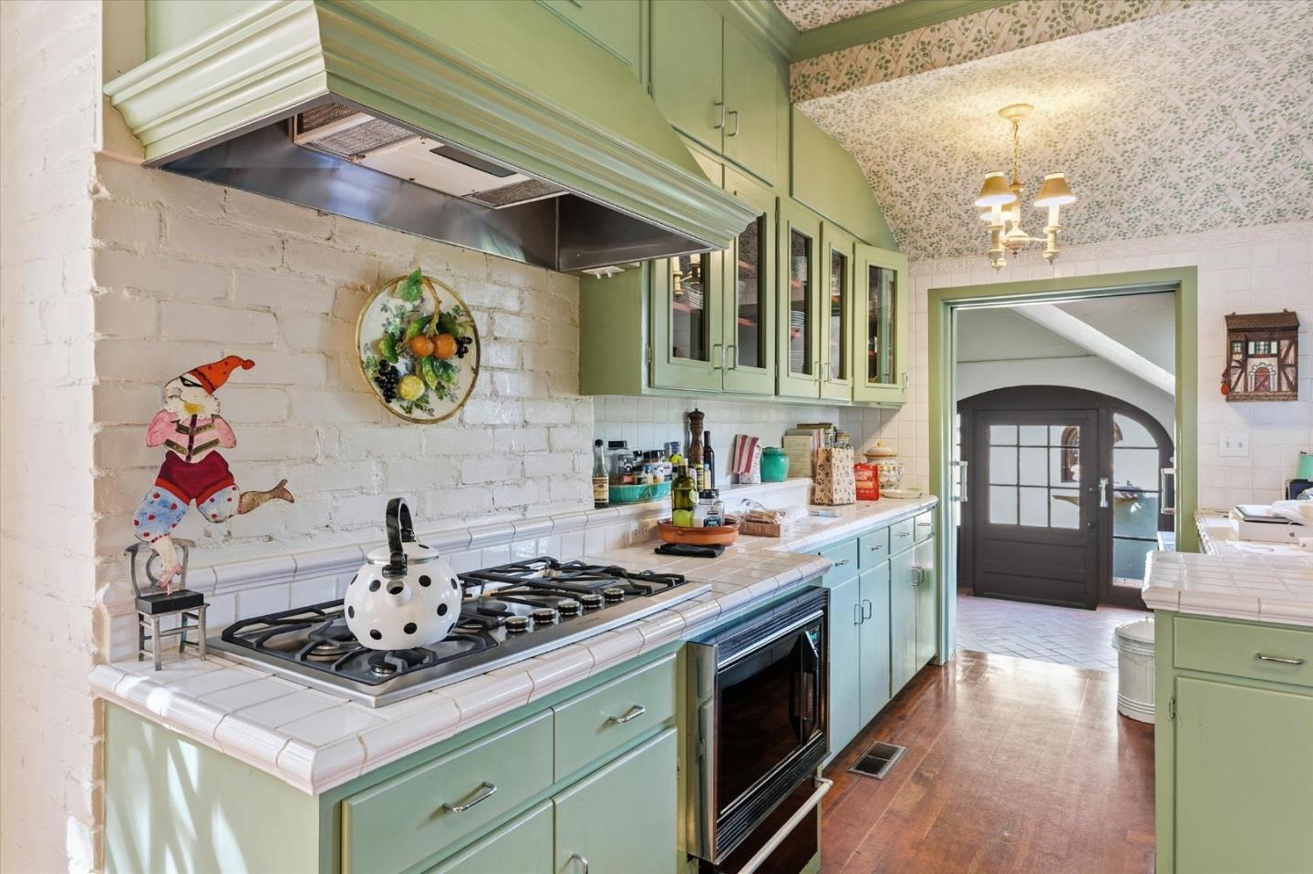 Detail Gallery Image 48 of 80 For 18000 Overlook Rd, Los Gatos,  CA 95030 - 7 Beds | 4/1 Baths