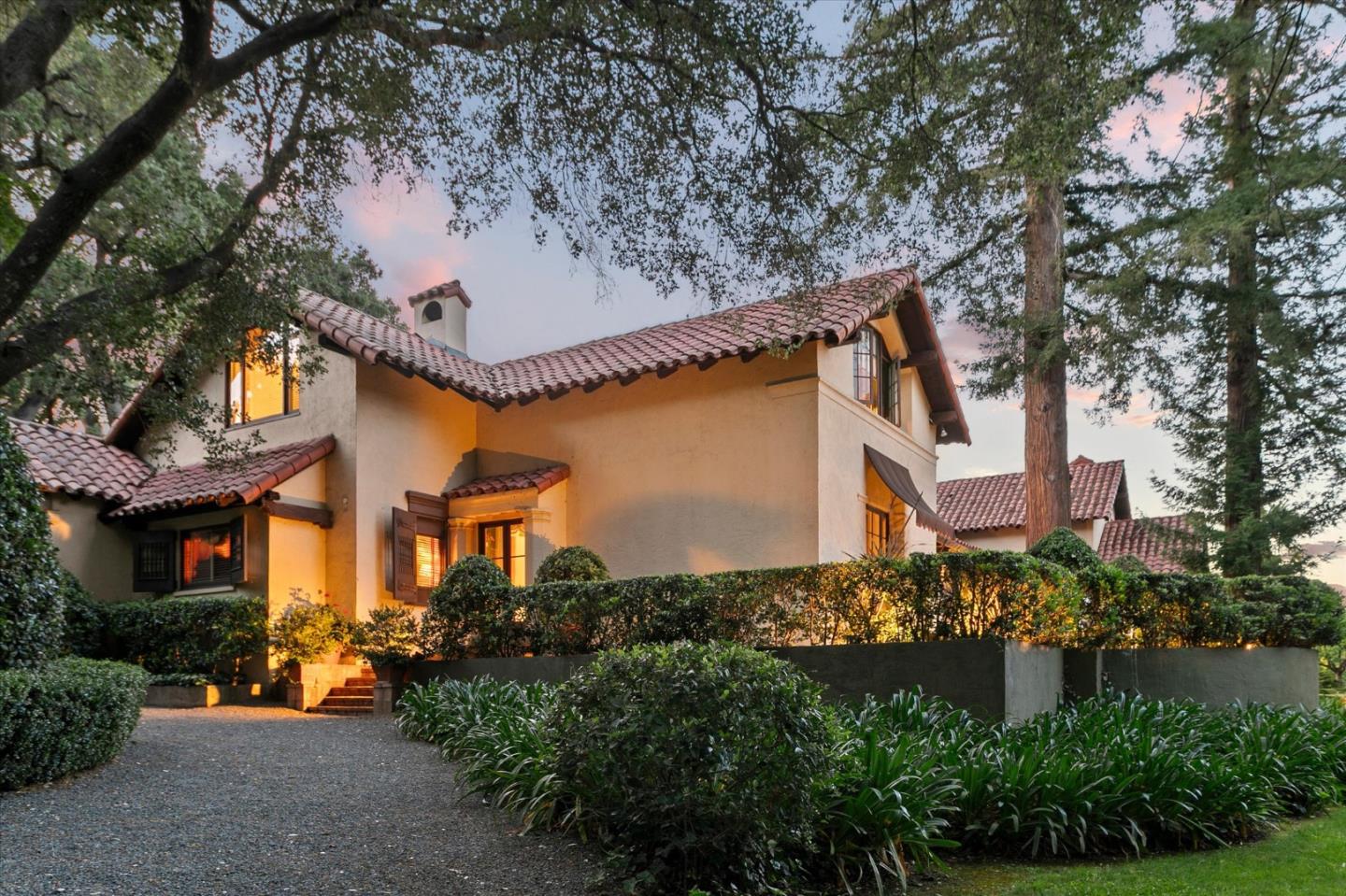 Detail Gallery Image 5 of 80 For 18000 Overlook Rd, Los Gatos,  CA 95030 - 7 Beds | 4/1 Baths