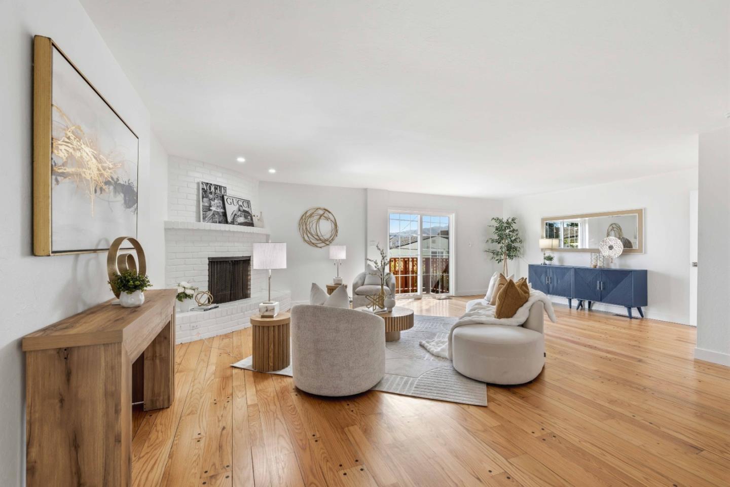 Detail Gallery Image 4 of 29 For 24 Westmont Dr, Daly City,  CA 94015 - 5 Beds | 2/1 Baths