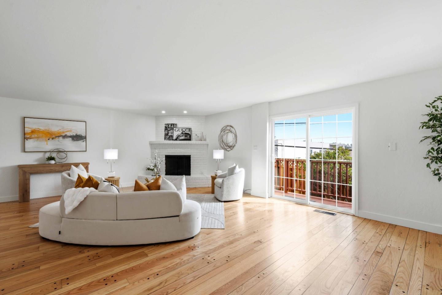 Detail Gallery Image 5 of 29 For 24 Westmont Dr, Daly City,  CA 94015 - 5 Beds | 2/1 Baths