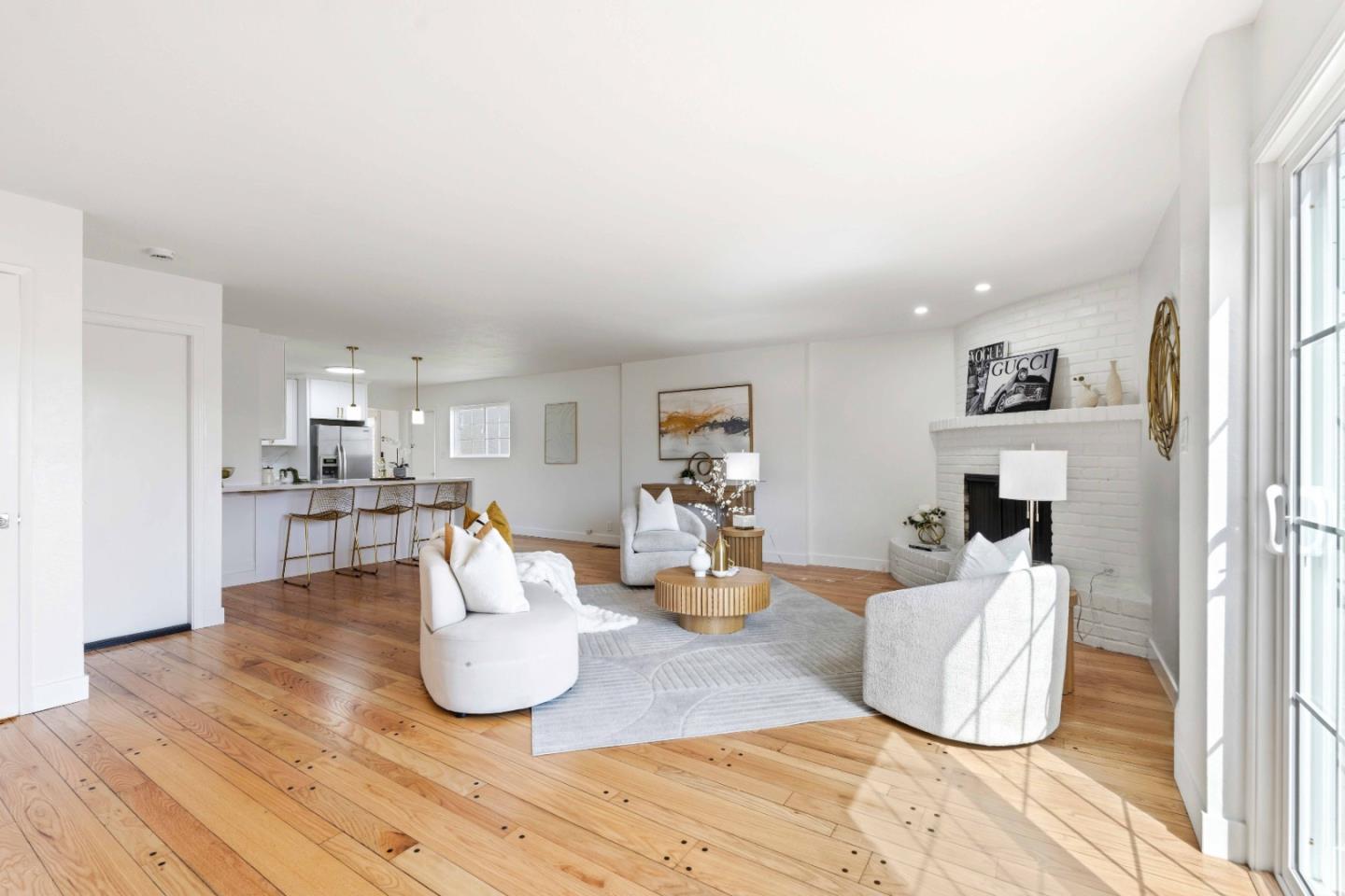 Detail Gallery Image 6 of 29 For 24 Westmont Dr, Daly City,  CA 94015 - 5 Beds | 2/1 Baths