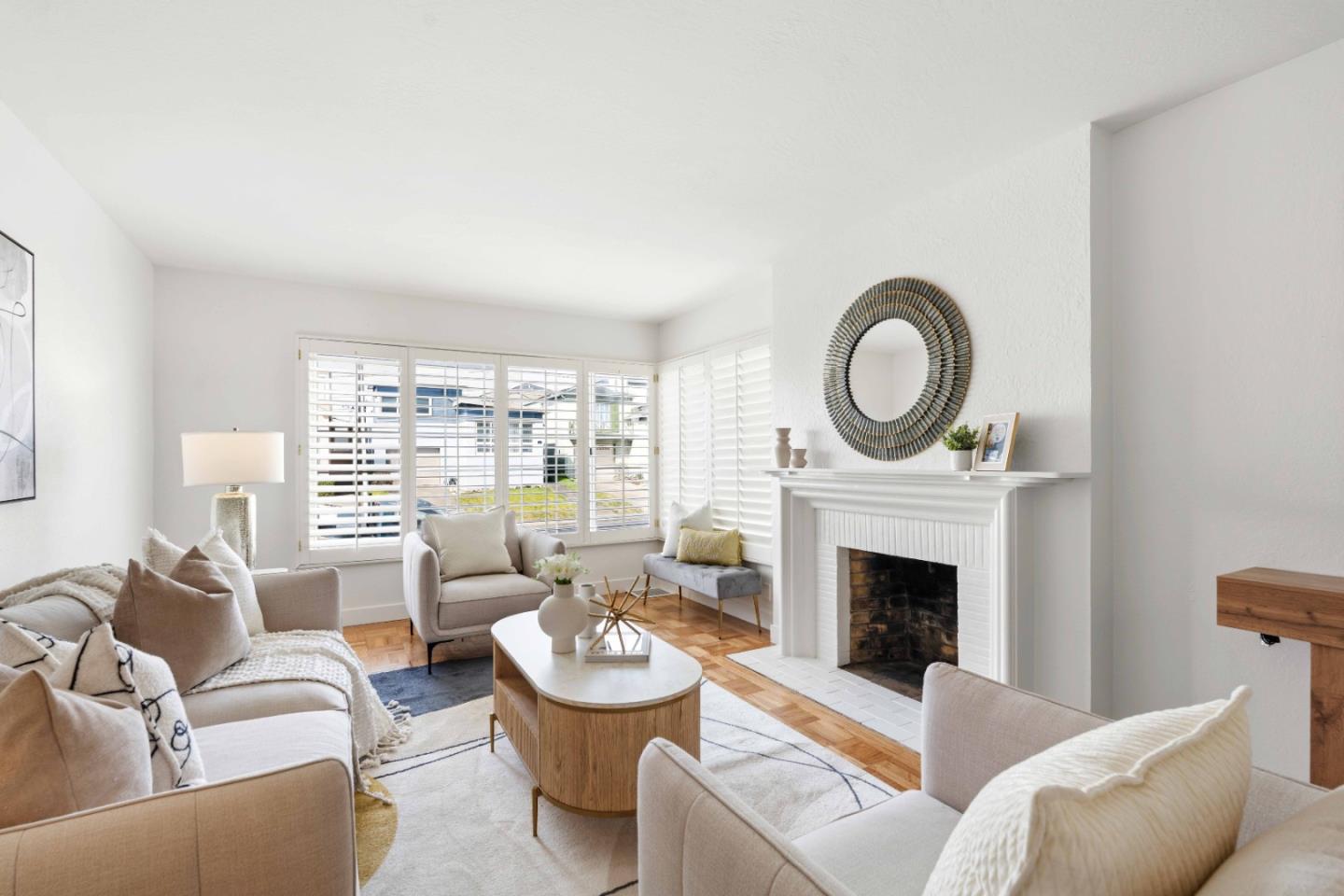 Detail Gallery Image 8 of 29 For 24 Westmont Dr, Daly City,  CA 94015 - 5 Beds | 2/1 Baths