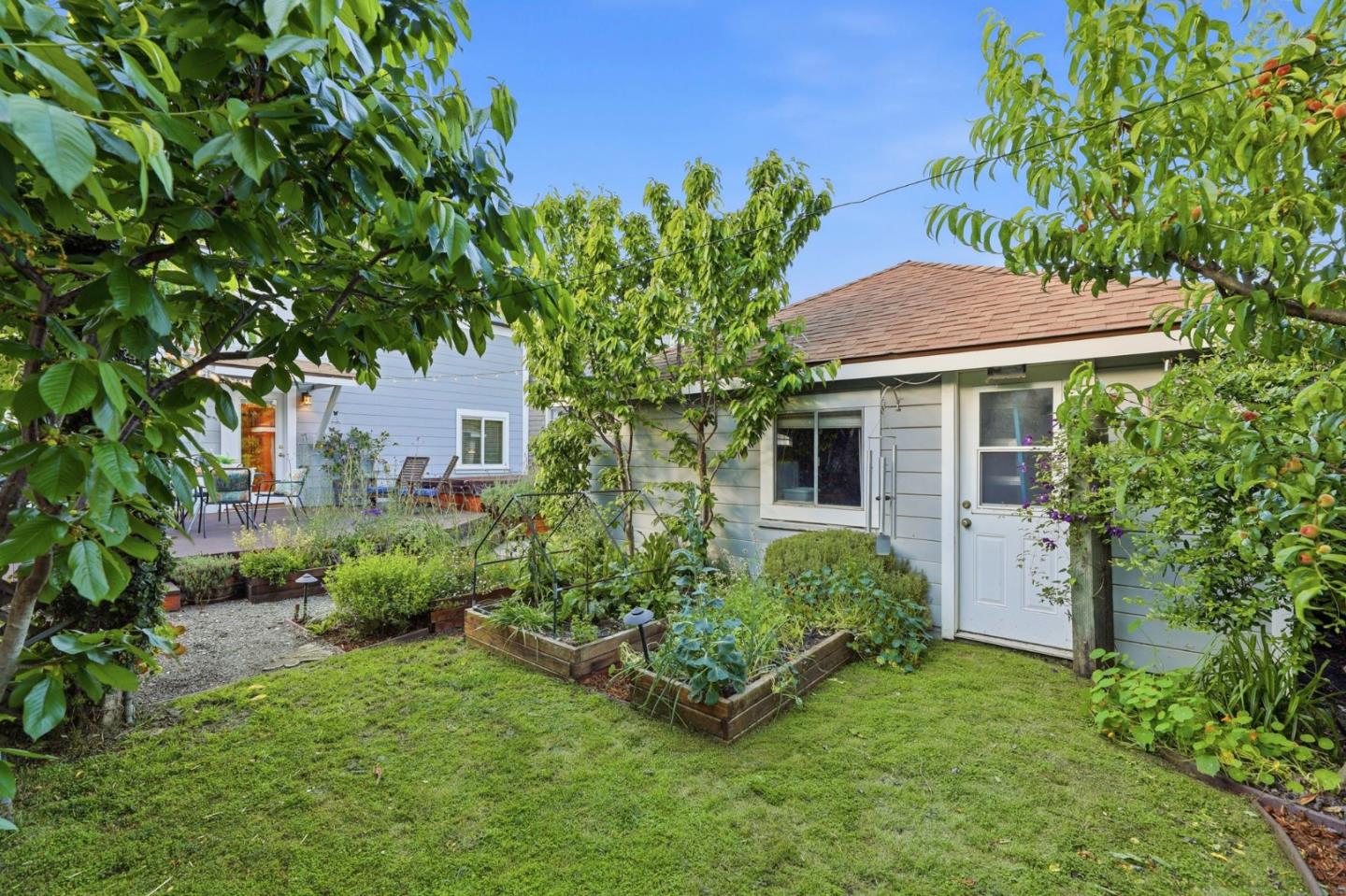 Detail Gallery Image 27 of 46 For 1274 Magnolia Ave, San Jose,  CA 95126 - 3 Beds | 1 Baths