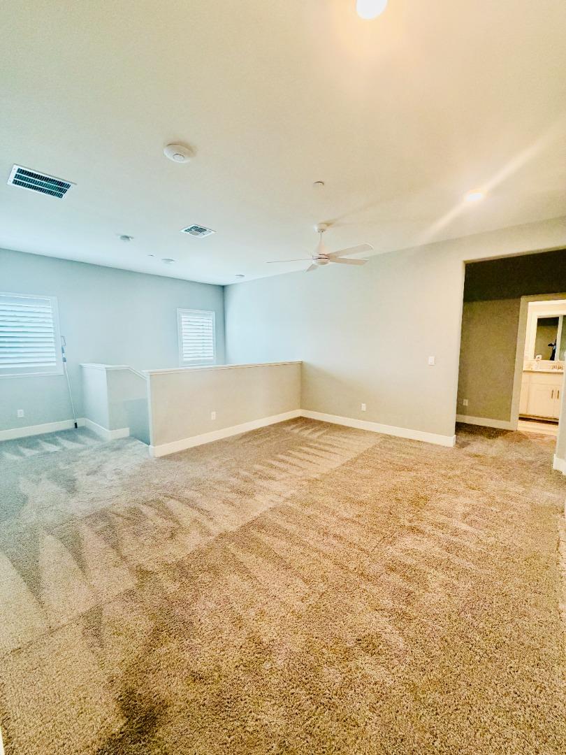 Detail Gallery Image 13 of 35 For 1946 Pollock Way, Lodi,  CA 95242 - 5 Beds | 3 Baths