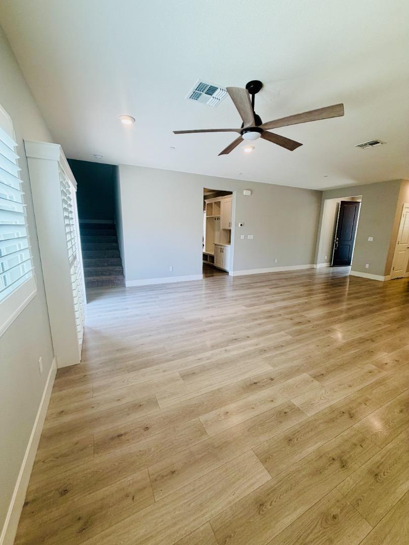 Detail Gallery Image 15 of 35 For 1946 Pollock Way, Lodi,  CA 95242 - 5 Beds | 3 Baths