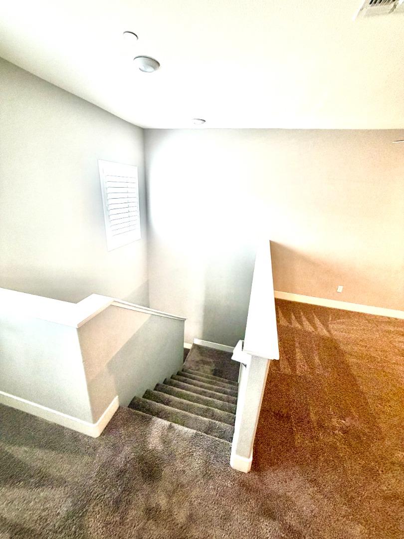 Detail Gallery Image 21 of 35 For 1946 Pollock Way, Lodi,  CA 95242 - 5 Beds | 3 Baths