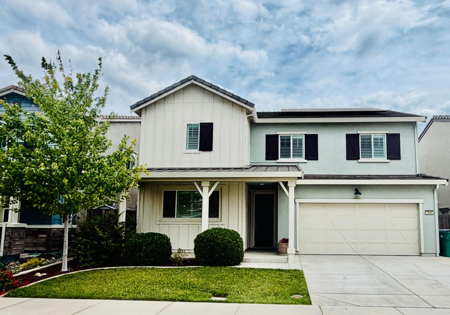 Detail Gallery Image 3 of 35 For 1946 Pollock Way, Lodi,  CA 95242 - 5 Beds | 3 Baths