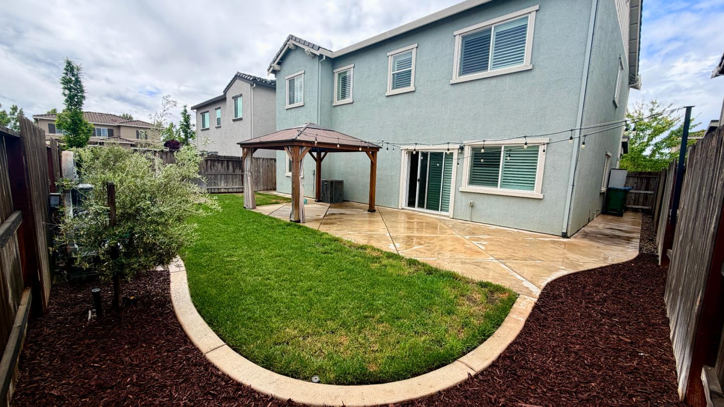 Detail Gallery Image 33 of 35 For 1946 Pollock Way, Lodi,  CA 95242 - 5 Beds | 3 Baths