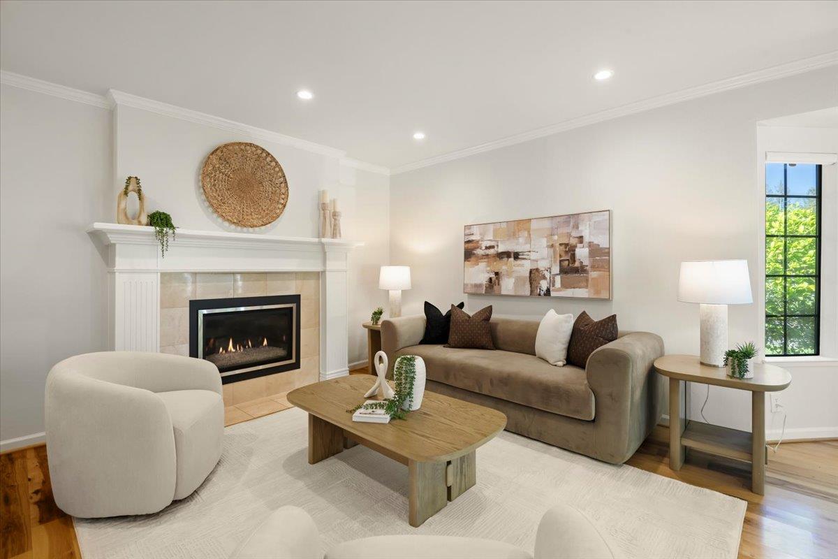 Detail Gallery Image 19 of 72 For 272 Belblossom Way, Los Gatos,  CA 95032 - 7 Beds | 3/1 Baths