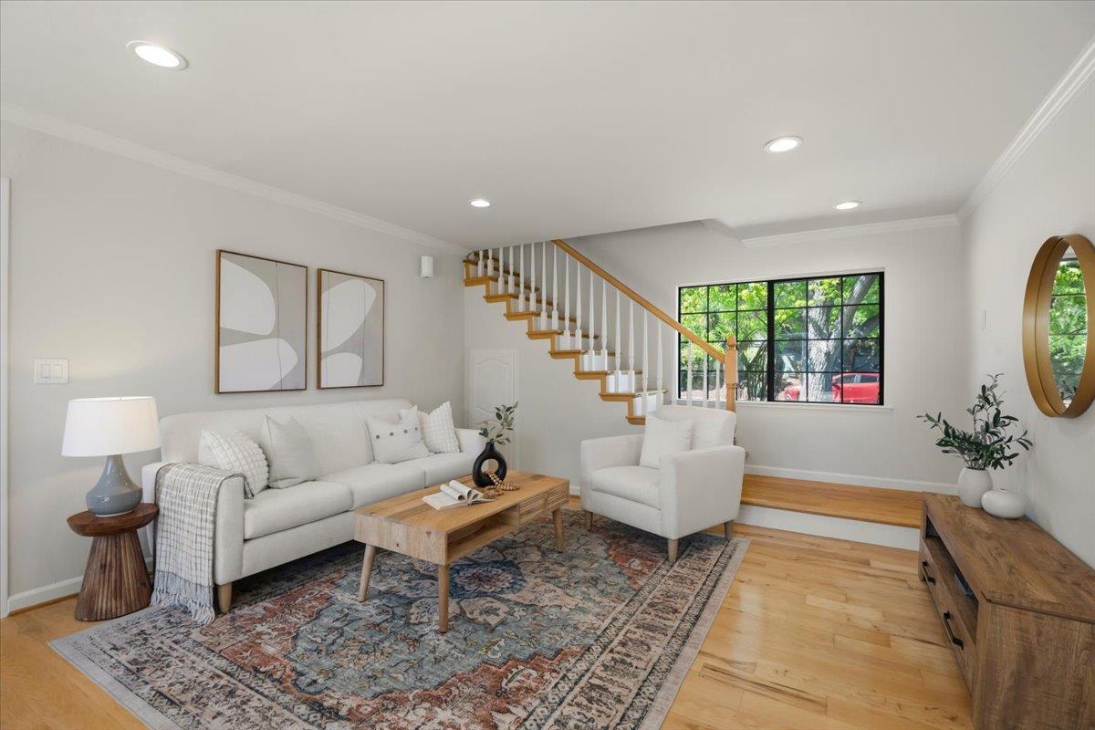 Detail Gallery Image 25 of 72 For 272 Belblossom Way, Los Gatos,  CA 95032 - 7 Beds | 3/1 Baths