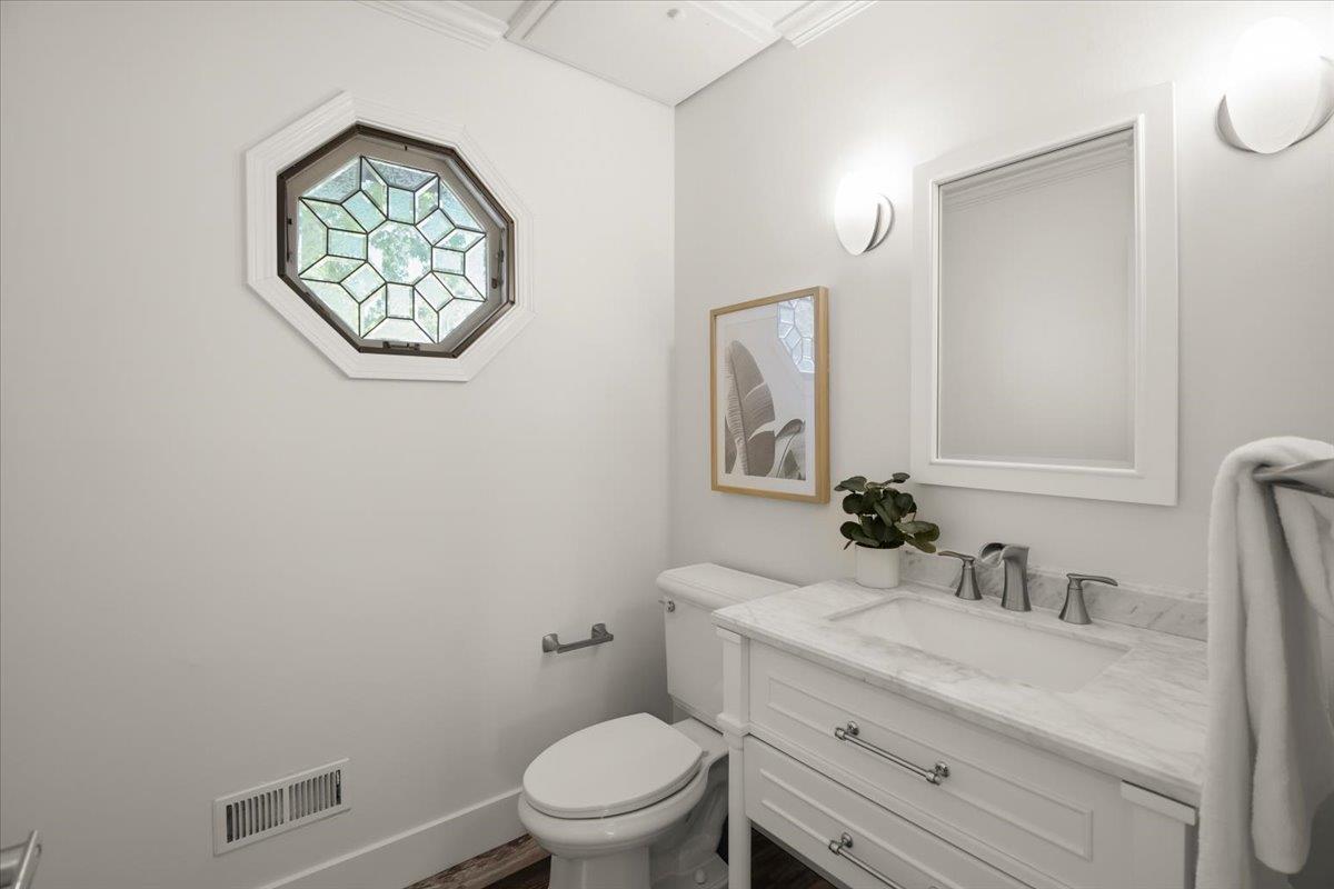 Detail Gallery Image 55 of 72 For 272 Belblossom Way, Los Gatos,  CA 95032 - 7 Beds | 3/1 Baths