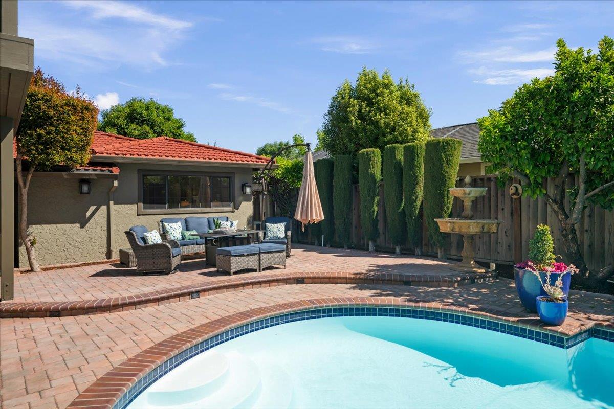 Detail Gallery Image 59 of 72 For 272 Belblossom Way, Los Gatos,  CA 95032 - 7 Beds | 3/1 Baths