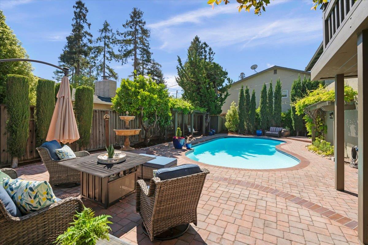 Detail Gallery Image 62 of 72 For 272 Belblossom Way, Los Gatos,  CA 95032 - 7 Beds | 3/1 Baths