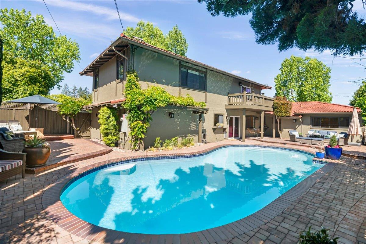 Detail Gallery Image 68 of 72 For 272 Belblossom Way, Los Gatos,  CA 95032 - 7 Beds | 3/1 Baths