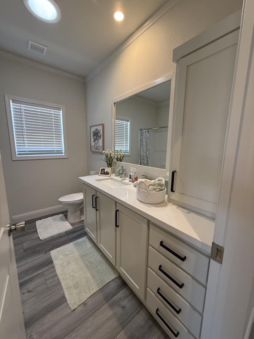 Detail Gallery Image 7 of 12 For 144 Holm Rd #112,  Watsonville,  CA 95076 - 3 Beds | 2 Baths