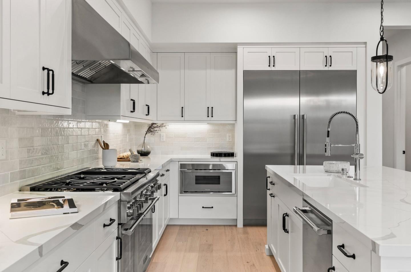 Detail Gallery Image 9 of 35 For 1759 Willowhurst Ave, San Jose,  CA 95125 - 4 Beds | 3/1 Baths