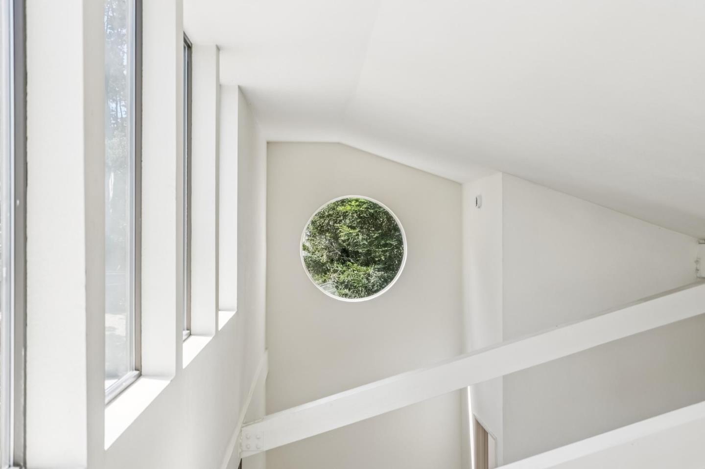 Detail Gallery Image 22 of 30 For 6 Wyndemere Vale, Monterey,  CA 93940 - 4 Beds | 3/1 Baths