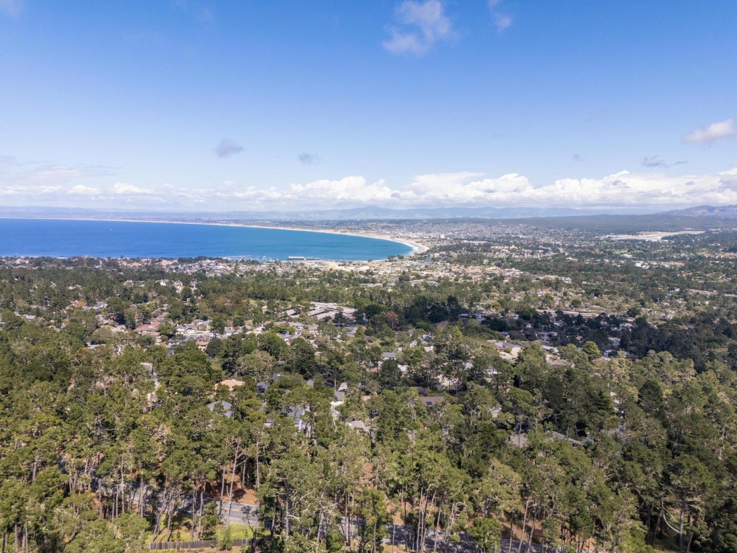 Detail Gallery Image 27 of 30 For 6 Wyndemere Vale, Monterey,  CA 93940 - 4 Beds | 3/1 Baths