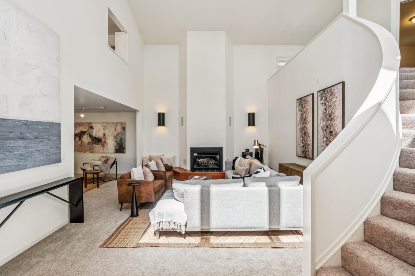 Detail Gallery Image 3 of 30 For 6 Wyndemere Vale, Monterey,  CA 93940 - 4 Beds | 3/1 Baths