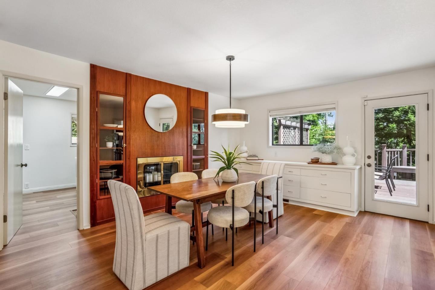 Detail Gallery Image 7 of 30 For 6 Wyndemere Vale, Monterey,  CA 93940 - 4 Beds | 3/1 Baths