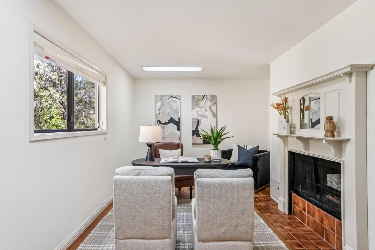 Detail Gallery Image 9 of 30 For 6 Wyndemere Vale, Monterey,  CA 93940 - 4 Beds | 3/1 Baths