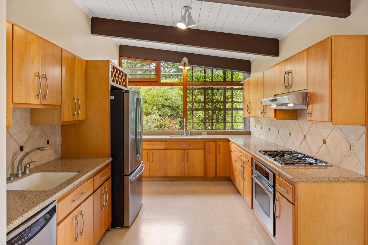 Detail Gallery Image 13 of 53 For 3071 Sloat Rd, Pebble Beach,  CA 93953 - 3 Beds | 4 Baths