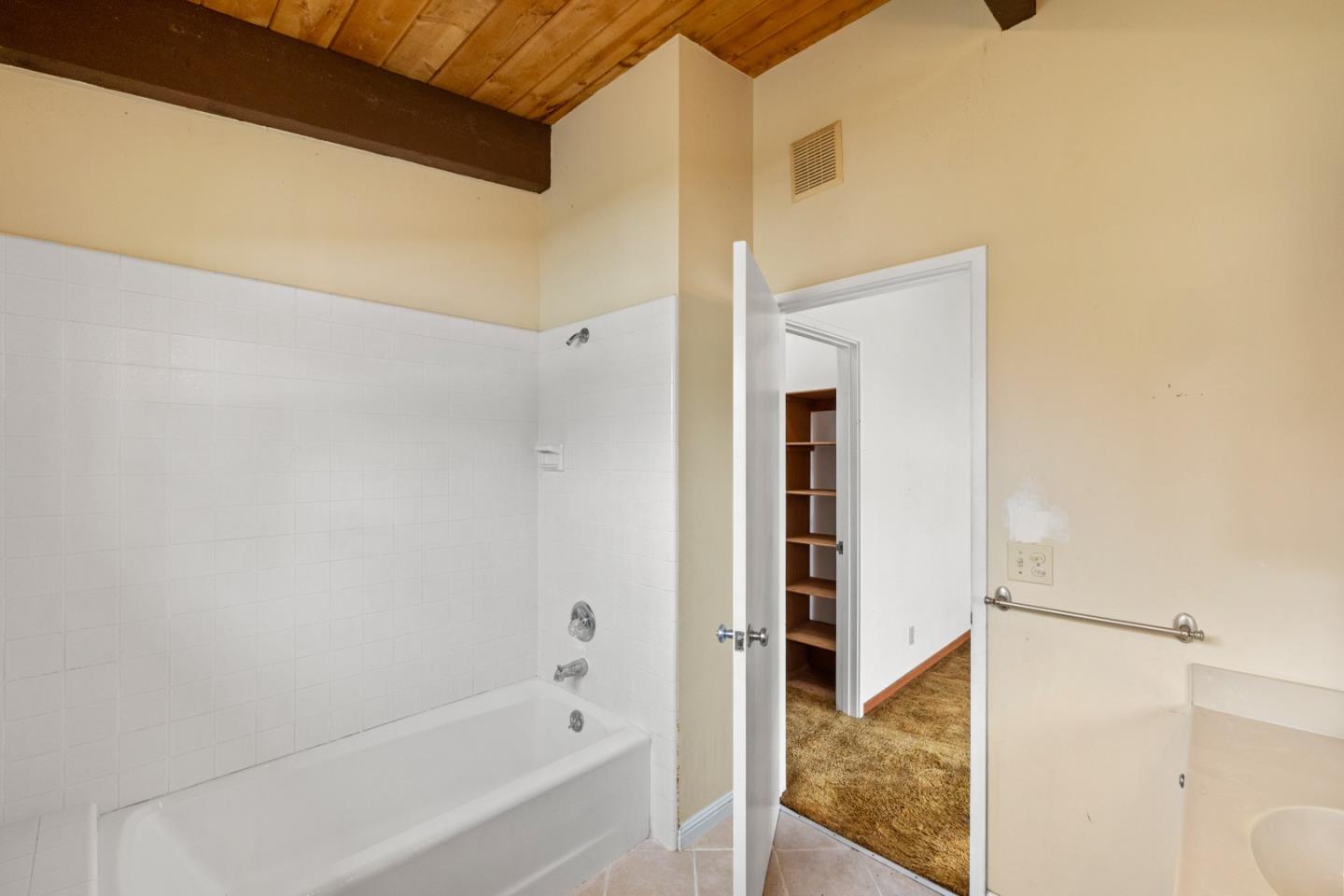 Detail Gallery Image 23 of 53 For 3071 Sloat Rd, Pebble Beach,  CA 93953 - 3 Beds | 4 Baths