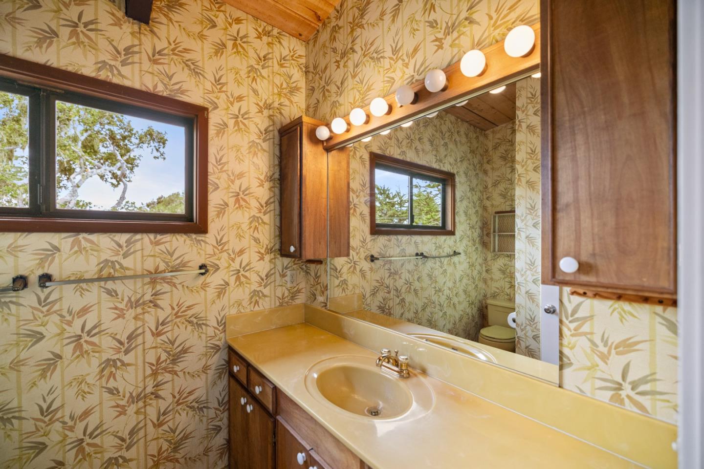 Detail Gallery Image 28 of 53 For 3071 Sloat Rd, Pebble Beach,  CA 93953 - 3 Beds | 4 Baths