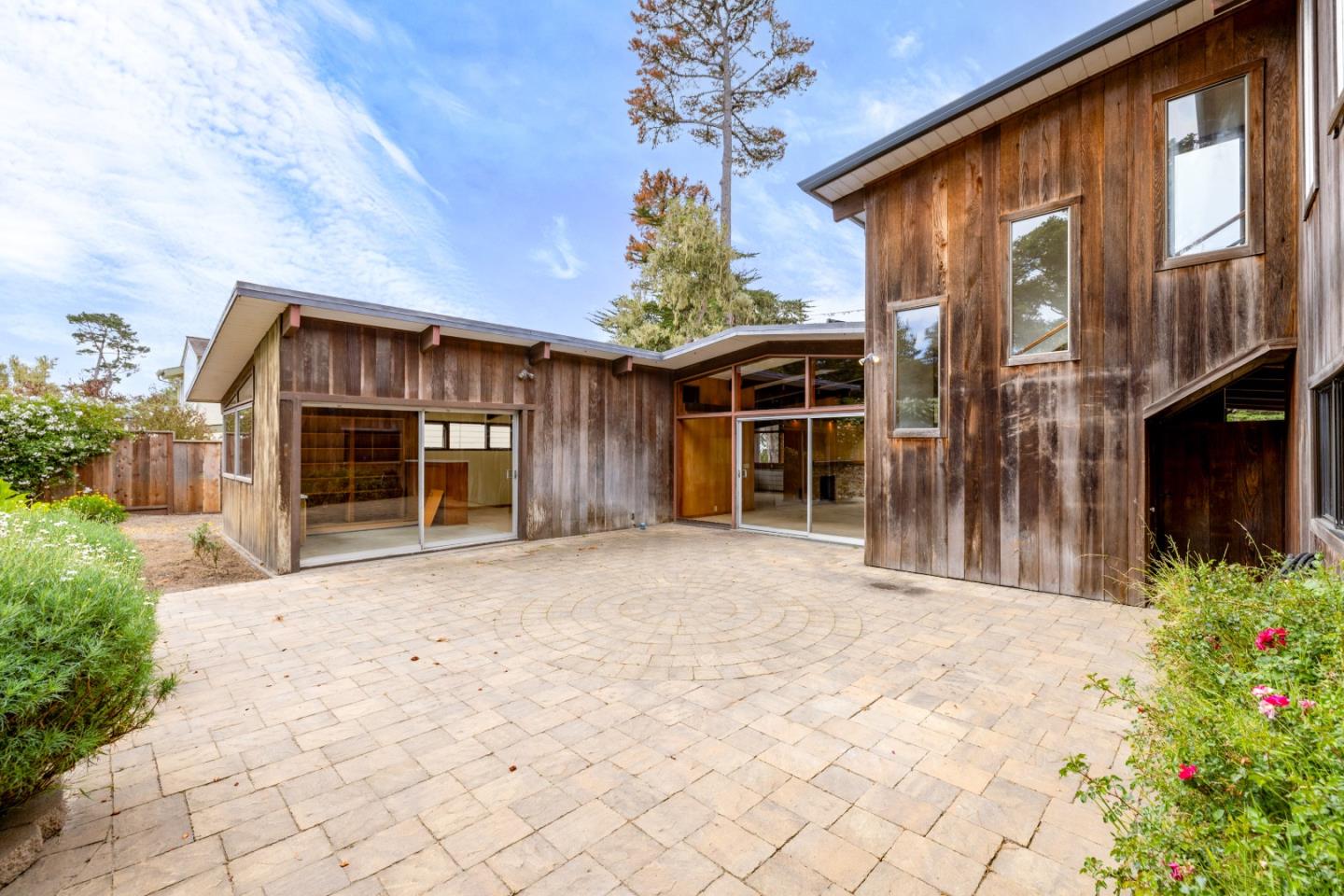 Detail Gallery Image 43 of 53 For 3071 Sloat Rd, Pebble Beach,  CA 93953 - 3 Beds | 4 Baths